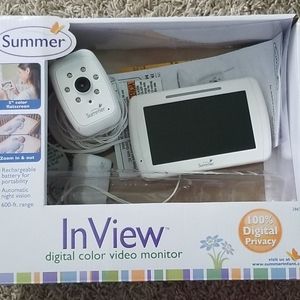 Digital color video monitor